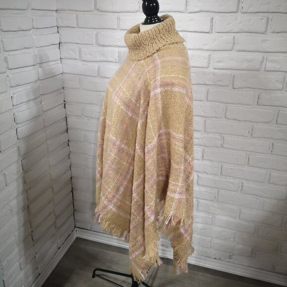 NWT Cherie Bliss Ladies Free Size Tan White Pink Purple Pattern Turtleneck Cape - Picture 4 of 7
